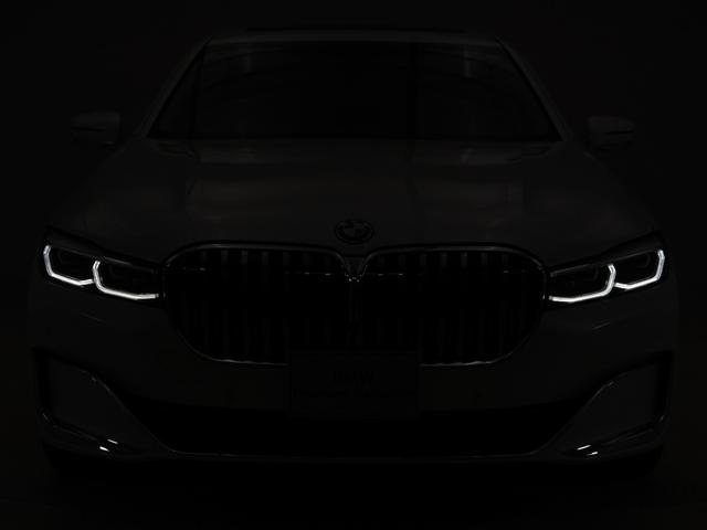 7シリーズ 745e ラグジュアリー 認定中古車 2年保証 サンルーフ リヤコンフォートパッケージ 18インチAW レザーシート ヘッドアップディスプレイ アクティブクルーズコントロール 全周囲カメラ 衝突軽減 車線逸脱(22枚目)