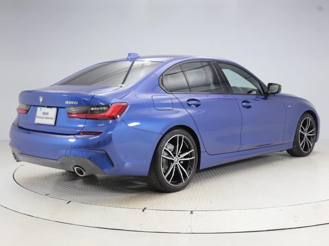３シリーズ ３２０ｉ　Ｍスポーツ　認定中古車　２年保証　レザーシート　１９インチＡＷ　ジェスチャーコントロール　ヘッドアップディスプレイ　アクティブクルーズコントロール　パドルシフト　リヤカメラ　ＬＥＤヘッドライト　衝突軽減　車線逸脱（9枚目）