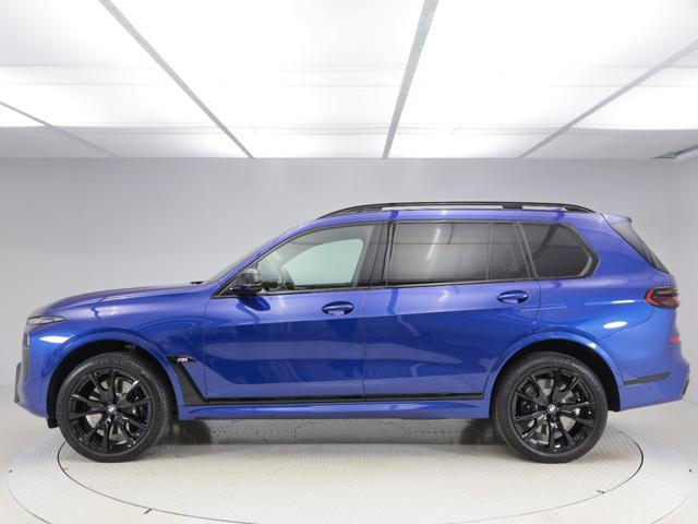 X7 M60i xDrive 認定中古車 2年保証 パノラマサンルーフ レザーシート 22インチAW B&Wダイヤモンドサウンド アクティブクルーズコントロール ヘッドアップディスプレイ 全周囲カメラ 衝突軽減 パドルシフト(7枚目)