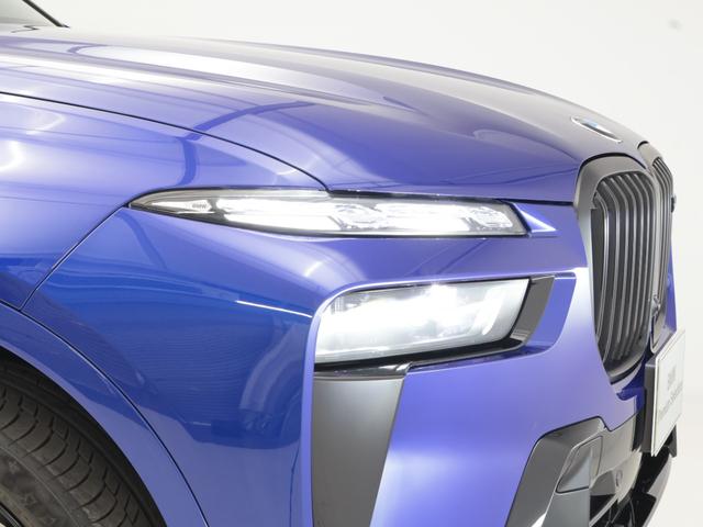 X7 M60i xDrive 認定中古車 2年保証 パノラマサンルーフ レザーシート 22インチAW B&Wダイヤモンドサウンド アクティブクルーズコントロール ヘッドアップディスプレイ 全周囲カメラ 衝突軽減 パドルシフト(20枚目)