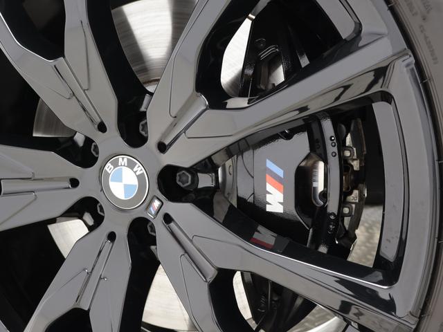 X7 M60i xDrive 認定中古車 2年保証 パノラマサンルーフ レザーシート 22インチAW B&Wダイヤモンドサウンド アクティブクルーズコントロール ヘッドアップディスプレイ 全周囲カメラ 衝突軽減 パドルシフト(33枚目)