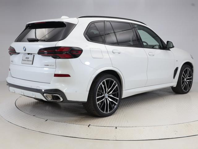 X5 xDrive 40d Mスポーツ 認定中古車 2年保証 22インチAW レザーシート アクティブステアリング ヘッドアップディスプレイ アクティブクルーズコントロール Harman/Kardon パドルシフト 衝突軽減 車線逸脱(9枚目)