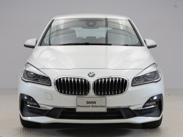 2シリーズ 218dグランツアラー ラグジュアリー 認定中古車 2年保証 レザーシート 17インチAW ヘッドアップディスプレイ アクティブクルーズコントロール リヤカメラ 前後センサー LEDヘッドライト 衝突軽減 車線逸脱 電動リヤゲート(3枚目)