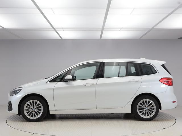 2シリーズ 218dグランツアラー ラグジュアリー 認定中古車 2年保証 レザーシート 17インチAW ヘッドアップディスプレイ アクティブクルーズコントロール リヤカメラ 前後センサー LEDヘッドライト 衝突軽減 車線逸脱 電動リヤゲート(7枚目)