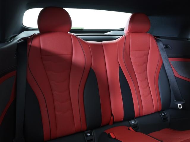 ８シリーズ ８４０ｉ　カブリオレ　エクスクルーシブ　Ｍスポーツ　認定中古車　２年保証　フィオナレッドレザー　２０インチＡＷ　アクティブクルーズコントロールＨａｒｍａｎ／Ｋａｒｄｏｎ　ヘッドアップディスプレイ　全周囲カメラ　レーザーライト　衝突軽減　電動リヤゲート（13枚目）