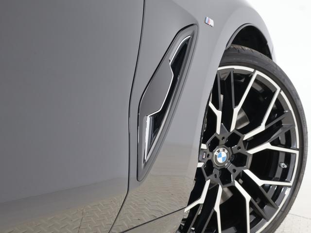 ８シリーズ ８４０ｉ　カブリオレ　エクスクルーシブ　Ｍスポーツ　認定中古車　２年保証　フィオナレッドレザー　２０インチＡＷ　アクティブクルーズコントロールＨａｒｍａｎ／Ｋａｒｄｏｎ　ヘッドアップディスプレイ　全周囲カメラ　レーザーライト　衝突軽減　電動リヤゲート（25枚目）
