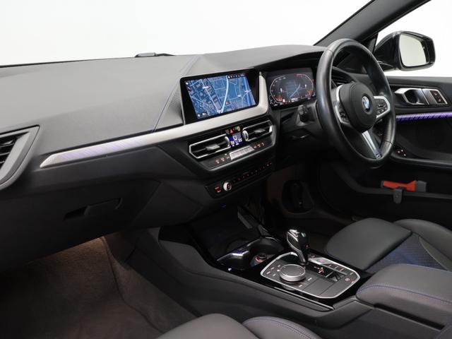 ２シリーズ ２１８ｉグランクーペ　Ｍスポーツ　認定中古車　２年保証　１８インチＡＷ　アクティブクルーズコントロール　純正ＨＤＤナビゲーション　リヤカメラ　前後センサー　ＬＥＤヘッドライト　衝突軽減　車線逸脱　ＵＳＢ　コンフォートアクセス（4枚目）