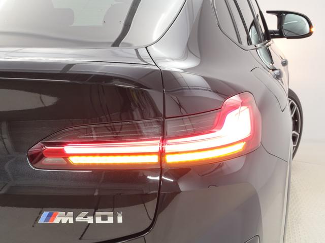 X4 M40i 認定中古車 2年保証 パノラマサンルーフ レザーシート Harman/Kardon 21インチAW アクティブクルーズコントロール ヘッドアップディスプレイ 全周囲カメラ パドルシフト 衝突軽減(41枚目)