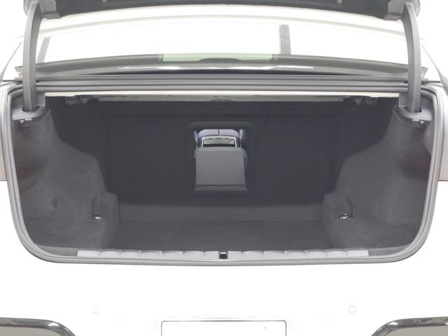 7シリーズ 740i Mスポーツ 認定中古車 2年保証 20インチAW パノラマルーフ レザーシート アクティブクルーズコントロール 全周囲カメラ 前後センサー ヘッドアップディスプレイ B&Wサウンドシステム 衝突軽減 車線逸脱(17枚目)