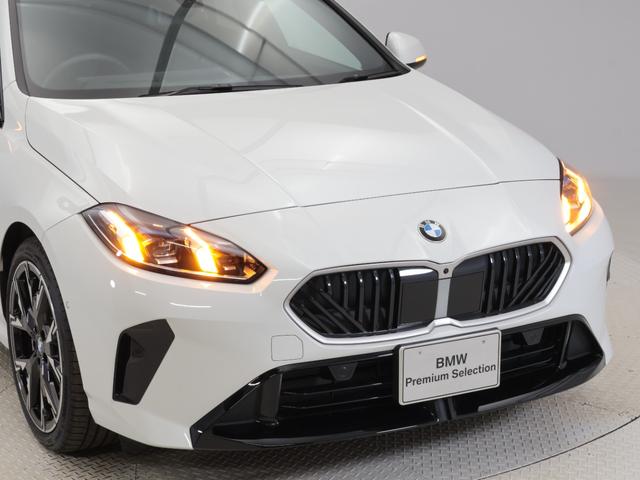 ２シリーズ ２２０ｄグランクーペ　Ｍスポーツハイラインパッケージ　認定中古車　２年保証　１９インチＡＷ　ヘッドアップディスプレイ　Ｈａｒｍａｎ／Ｋａｒｄｏｎ　全周囲カメラ　アクティブクルーズコントロール　パドルシフト　アダプティブＬＥＤ　衝突軽減　車線逸脱（20枚目）