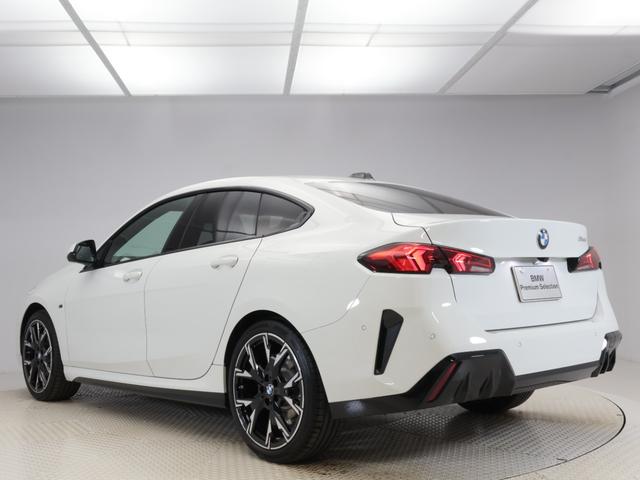 ２シリーズ ２２０ｄグランクーペ　Ｍスポーツハイラインパッケージ　認定中古車　２年保証　１９インチＡＷ　ヘッドアップディスプレイ　Ｈａｒｍａｎ／Ｋａｒｄｏｎ　全周囲カメラ　アクティブクルーズコントロール　パドルシフト　アダプティブＬＥＤ　衝突軽減　車線逸脱（60枚目）