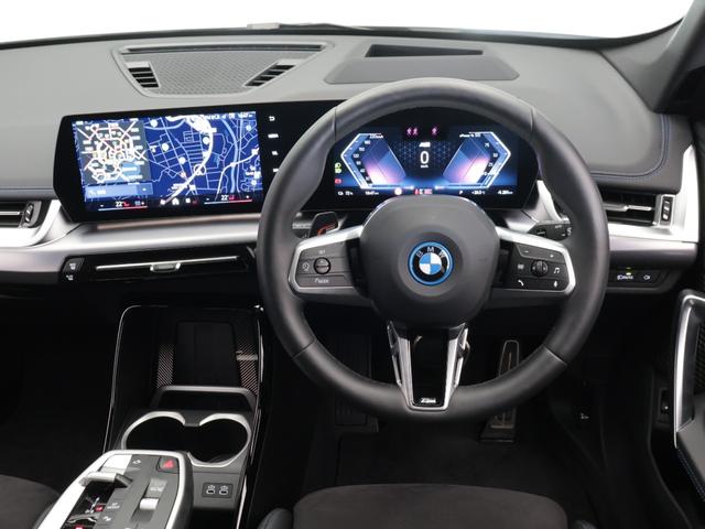 iX1 eDrive 20 Mスポーツ 認定中古車 2年保証 18インチAW アクティブクルーズコントロール ヘッドアップディスプレイ 全周囲カメラ アダプティブLED 衝突軽減 電動リヤゲート コンフォートアクセス フロントシートヒーター(11枚目)