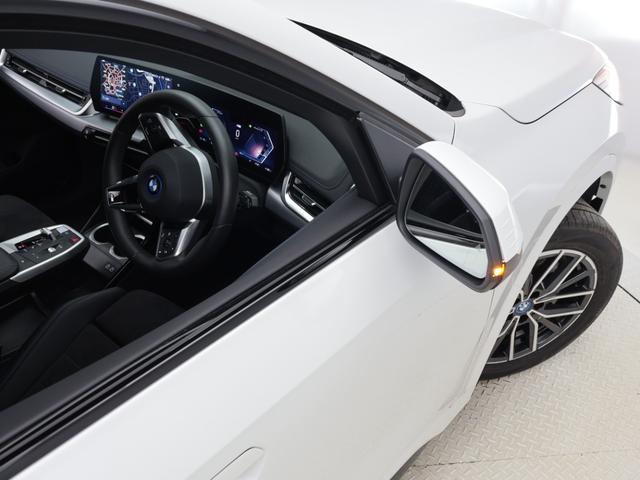 iX1 eDrive 20 Mスポーツ 認定中古車 2年保証 18インチAW アクティブクルーズコントロール ヘッドアップディスプレイ 全周囲カメラ アダプティブLED 衝突軽減 電動リヤゲート コンフォートアクセス フロントシートヒーター(29枚目)