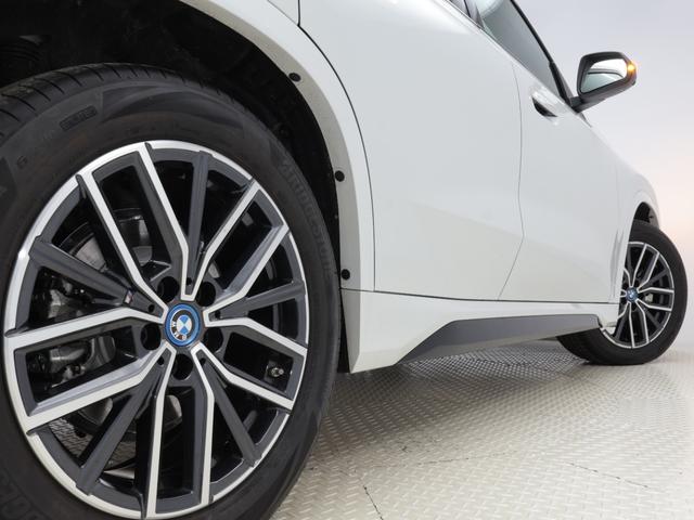 iX1 eDrive 20 Mスポーツ 認定中古車 2年保証 18インチAW アクティブクルーズコントロール ヘッドアップディスプレイ 全周囲カメラ アダプティブLED 衝突軽減 電動リヤゲート コンフォートアクセス フロントシートヒーター(30枚目)
