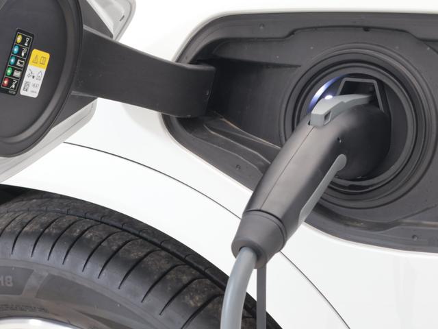 iX1 eDrive 20 Mスポーツ 認定中古車 2年保証 18インチAW アクティブクルーズコントロール ヘッドアップディスプレイ 全周囲カメラ アダプティブLED 衝突軽減 電動リヤゲート コンフォートアクセス フロントシートヒーター(34枚目)