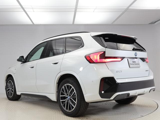 iX1 eDrive 20 Mスポーツ 認定中古車 2年保証 18インチAW アクティブクルーズコントロール ヘッドアップディスプレイ 全周囲カメラ アダプティブLED 衝突軽減 電動リヤゲート コンフォートアクセス フロントシートヒーター(59枚目)