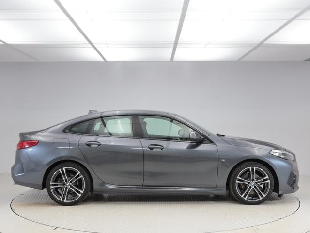 2シリーズ 218dグランクーペ Mスポーツ 認定中古車 2年保証 18インチAW アクティブクルーズコントロール リヤカメラ 前後センサー LEDヘッドライト 衝突軽減 車線逸脱 純正HDDナビゲーション コンフォートアクセス(6枚目)