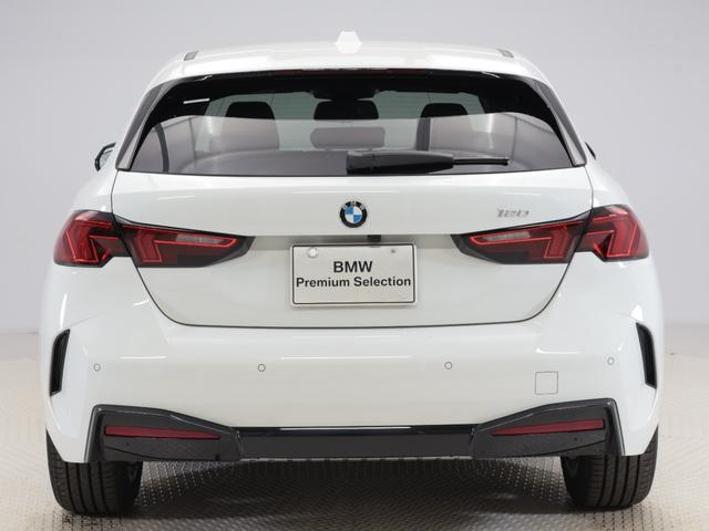 1シリーズ 120 ハイラインパッケージ 認定中古車 2年保証 17インチAW 全周囲カメラ Harman/Kardon ヘッドアップディスプレイ アクティブクルーズコントロール 衝突軽減 車線逸脱 電動リヤゲート コンフォートアクセス(8枚目)