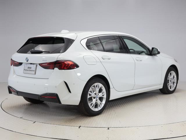 1シリーズ 120 ハイラインパッケージ 認定中古車 2年保証 17インチAW 全周囲カメラ Harman/Kardon ヘッドアップディスプレイ アクティブクルーズコントロール 衝突軽減 車線逸脱 電動リヤゲート コンフォートアクセス(9枚目)