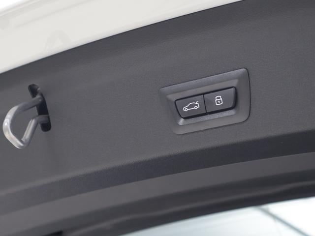 1シリーズ 120 ハイラインパッケージ 認定中古車 2年保証 17インチAW 全周囲カメラ Harman/Kardon ヘッドアップディスプレイ アクティブクルーズコントロール 衝突軽減 車線逸脱 電動リヤゲート コンフォートアクセス(19枚目)