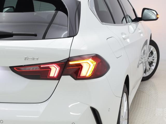 1シリーズ 120 ハイラインパッケージ 認定中古車 2年保証 17インチAW 全周囲カメラ Harman/Kardon ヘッドアップディスプレイ アクティブクルーズコントロール 衝突軽減 車線逸脱 電動リヤゲート コンフォートアクセス(39枚目)