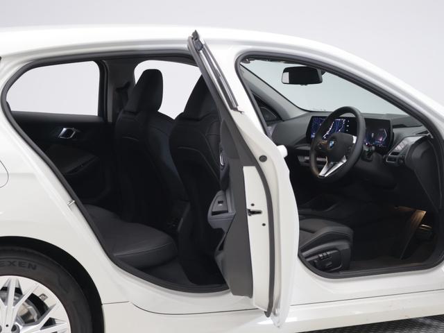 1シリーズ 120 ハイラインパッケージ 認定中古車 2年保証 17インチAW 全周囲カメラ Harman/Kardon ヘッドアップディスプレイ アクティブクルーズコントロール 衝突軽減 車線逸脱 電動リヤゲート コンフォートアクセス(40枚目)