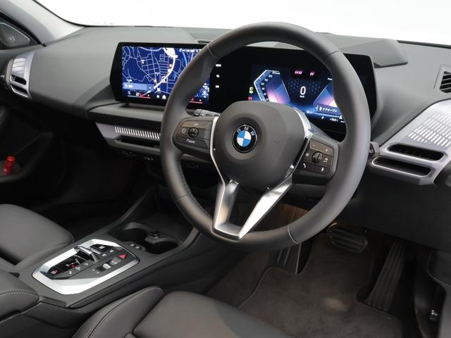 1シリーズ 120 ハイラインパッケージ 認定中古車 2年保証 17インチAW 全周囲カメラ Harman/Kardon ヘッドアップディスプレイ アクティブクルーズコントロール 衝突軽減 車線逸脱 電動リヤゲート コンフォートアクセス(43枚目)