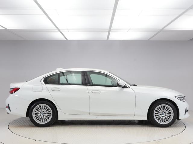 3シリーズ 318i 40thアニバーサリーエディション 認定中古車 2年保証 40th Anniversary Edition コニャックレザー 17インチAW スポーツシート アクティブクルーズコントロール リヤカメラ LED 衝突軽減 電動リヤゲート(6枚目)