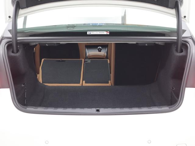 3シリーズ 318i 40thアニバーサリーエディション 認定中古車 2年保証 40th Anniversary Edition コニャックレザー 17インチAW スポーツシート アクティブクルーズコントロール リヤカメラ LED 衝突軽減 電動リヤゲート(17枚目)