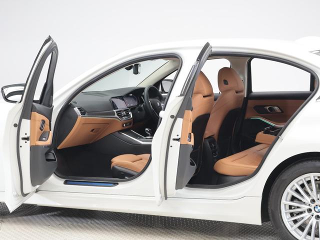 3シリーズ 318i 40thアニバーサリーエディション 認定中古車 2年保証 40th Anniversary Edition コニャックレザー 17インチAW スポーツシート アクティブクルーズコントロール リヤカメラ LED 衝突軽減 電動リヤゲート(43枚目)