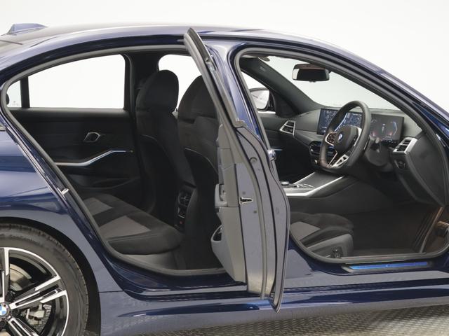 ��Ȃɂ����̕����G�X�R�[�g����C���[�W�ŁB�����ꂪ���₷�������A�����Ĉ��S����^���Ă����h�A�̌����Əd���́A�h�C�c�ԂȂ�ł͂ł��B