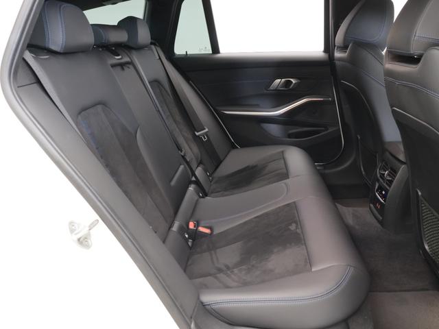 3シリーズ 320d xDriveツーリング Mスポーツ 認定中古車 2年保証 18インチAW 全周囲カメラ 前後センサー アクティブクルーズコントロール パドルシフト LEDヘッドライト 衝突軽減 車線逸脱 電動リヤゲート コフォートアクセス(14枚目)