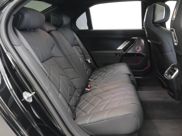 ｉ７ ｘＤｒｉｖｅ　６０　エクセレンス　認定中古車　２年保証　サンルーフ　リヤエンターテイメント　オットマンシート　２０インチＡＷ　全周囲カメラ　Ｂ＆Ｗダイヤモンドサウンド　アクティブクルーズコントロール　衝突軽減　ヘッドアップディスプレイ（15枚目）