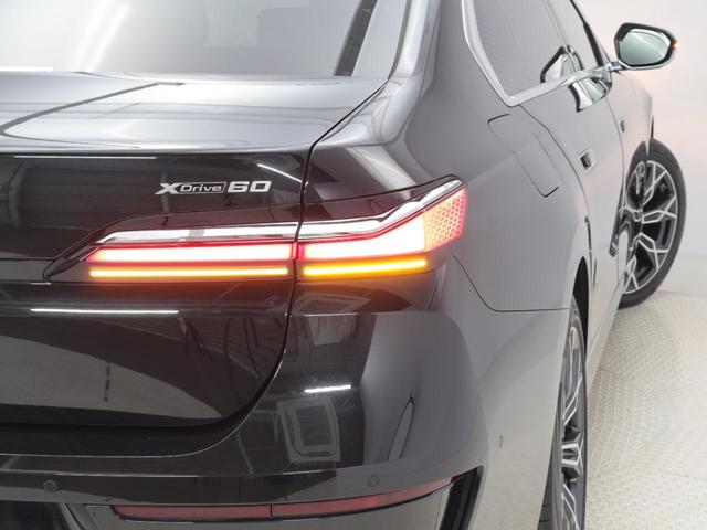 ｉ７ ｘＤｒｉｖｅ　６０　エクセレンス　認定中古車　２年保証　サンルーフ　リヤエンターテイメント　オットマンシート　２０インチＡＷ　全周囲カメラ　Ｂ＆Ｗダイヤモンドサウンド　アクティブクルーズコントロール　衝突軽減　ヘッドアップディスプレイ（37枚目）