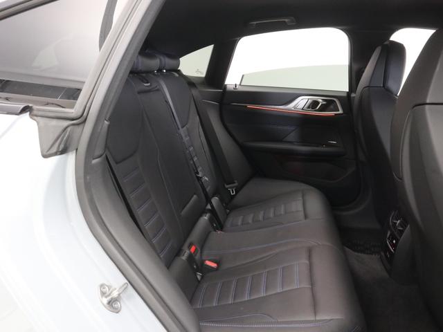 ４シリーズ ４２０ｉグランクーペ　Ｍスポーツ　認定中古車　２年保証　アダプティブＭサス　レザーシート　Ｈａｒｍａｎ／Ｋａｒｄｏｎ　１９インチＡＷ　アクティブクルーズコントロール　全周囲カメラ　前後センサー　パドルシフト　ＬＥＤ　衝突軽減　車線逸脱（14枚目）