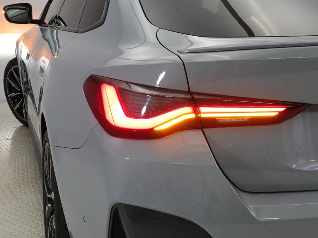 ４シリーズ ４２０ｉグランクーペ　Ｍスポーツ　認定中古車　２年保証　アダプティブＭサス　レザーシート　Ｈａｒｍａｎ／Ｋａｒｄｏｎ　１９インチＡＷ　アクティブクルーズコントロール　全周囲カメラ　前後センサー　パドルシフト　ＬＥＤ　衝突軽減　車線逸脱（36枚目）