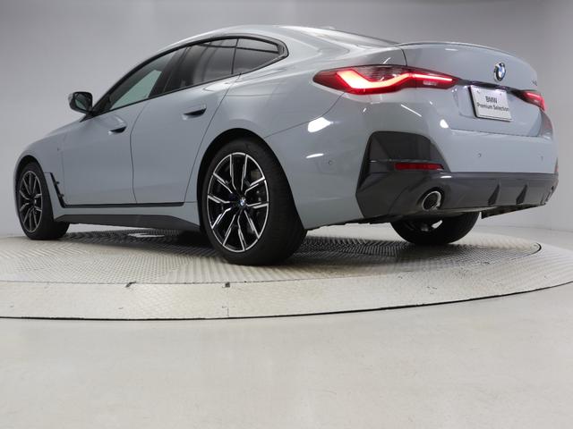４シリーズ ４２０ｉグランクーペ　Ｍスポーツ　認定中古車　２年保証　アダプティブＭサス　レザーシート　Ｈａｒｍａｎ／Ｋａｒｄｏｎ　１９インチＡＷ　アクティブクルーズコントロール　全周囲カメラ　前後センサー　パドルシフト　ＬＥＤ　衝突軽減　車線逸脱（55枚目）