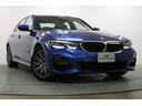 4灯ライト、キドニーグリルそしてエンブレムと、BMWの伝統を現代に引き継いでなお、新しく雄々しいフェイスですね☆