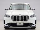 ♪ＢＭＷの代名詞といえるキドニー・グリル、一目でそれと分かる精悍な顔立ち。ホフマイスターキンクやキャラクターラインと呼ばれる側面デザインにより前傾姿勢を強調したスタイルは、走りを重視したＢＭＷならでは