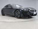 4灯ライト、キドニーグリルそしてエンブレムと、BMWの伝統を現代に引き継いでなお、新しく雄々しいフェイスですね☆
