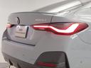 L字型テールライトは、BMWのコーポレートアイデンティティーのひとつです。ブルックリングレーのボディカラーにひときわ輝きます。