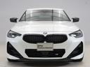 ♪BMWの代名詞といえるキドニー・グリル、一目でそれと分かる精悍な顔立ち。ホフマイスターキンクやキャラクターラインと呼ばれる側面デザインにより前傾姿勢を強調したスタイルは、走りを重視したBMWならでは