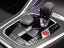 シフトまわりはデザイン性がよく、また左手まわりの使い勝手がノンストレスでおこなえます!