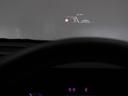 ♪ヘッドアップディスプレイは車速やナビゲーションのルート案内の矢印表示、チェックコントロールなどさまざまな情報を投影します。