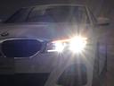 ♪LEDヘッドライトはキセノンヘッドライトよりさらに明るく輝き、夜間のみならず荒天時や雨天時にも優れた視認性で安全性と快適性を高めます。