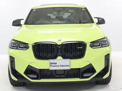 ♪ＢＭＷの代名詞といえるキドニー・グリル、一目でそれと分かる精悍な顔立ち。ホフマイスターキンクやキャラクターラインと呼ばれる側面デザインにより前傾姿勢を強調したスタイルは、走りを重視したＢＭＷならでは 2