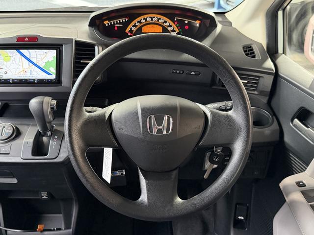 フリード Ｇ　エアロ　Ｌパッケージ　ワンオ－ナ－車７人乗パワ－スライドドア・社外Ｂｌｕｅｔｏｏｔｈ付ナビ地デジ・ＨＤＭＩ・バックカメラ・ＤＶＤ再生・ＨＩＤライト＆フォグライト・純正エアロ・キ－レスキ－・記録簿（57枚目）