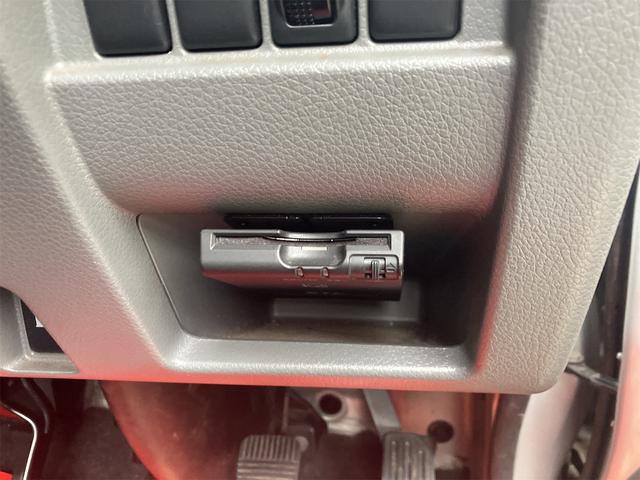 NV350キャラバンバン ロングDX 純正フルセグTVナビ・Bluetooth接続・バックカメラ・記録簿・ワンオーナー・ETC・キーレス・ベンチシート(28枚目)