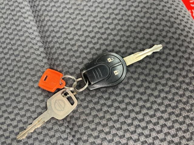 NV350キャラバンバン ロングDX ワンオーナー・記録簿・純正フルセグTVナビ・Bluetooth接続・DVD再生・ETC・キーレス・ベンチシート(28枚目)