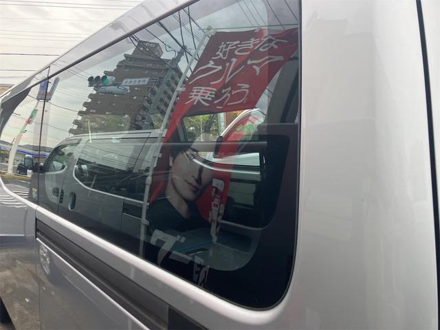 NV350キャラバンバン ロングDX ワンオーナー・記録簿・純正フルセグTVナビ・ETC・Bluetooth接続・DVD再生・バックカメラ・キーレス・ベンチシート(16枚目)